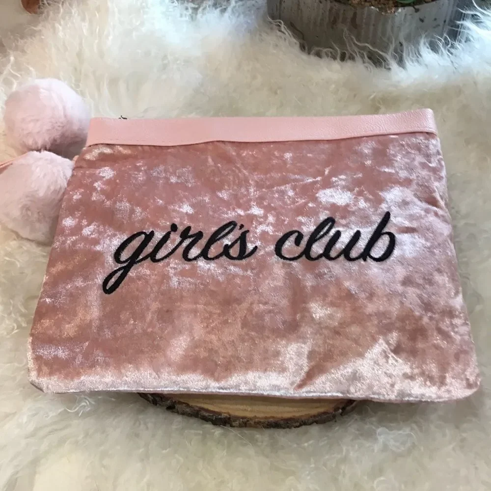 Girls Club Cosmetic Bag‎